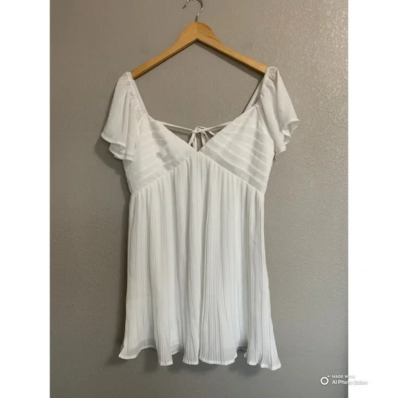 Lulus Large Amalfi Coast White Pleated Flutter Sleeve Mini Dress NWOT - Picture 3 of 16
